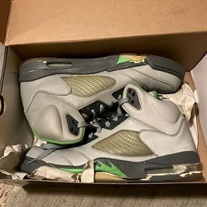 Jordan 5 green beans
